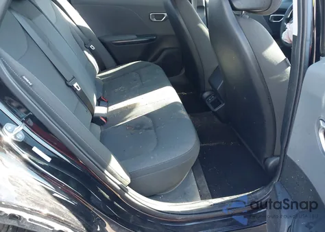 2025 Kia K4 Lxs z USA, uszkodzony, nr VIN 3KPFT4DE2SE191025